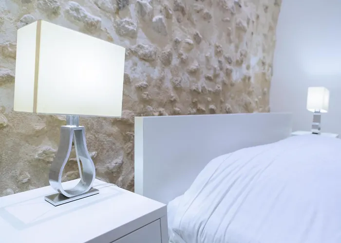 Ausone Beautiful Loft In Historical Center + Terrace And Parking Μπορντό