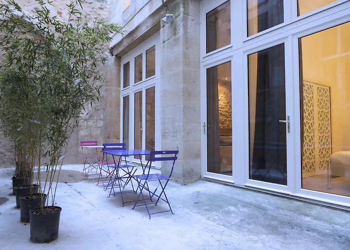 Ausone Beautiful Loft In Historical Center + Terrace And Parking Διαμέρισμα