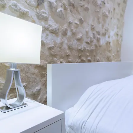 Ausone Beautiful Loft In Historical Center + Terrace And Parking Bordeaux