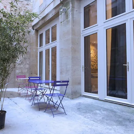 Ausone Beautiful Loft In Historical Center + Terrace And Parking Apartmán