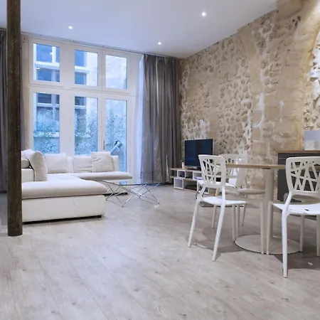 Apartmán Ausone Beautiful Loft In Historical Center + Terrace And Parking Bordeaux